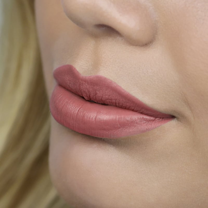 GenZ make-up GenZ Long Lasting Liquid Lipstick No.06 Brown Sugar
